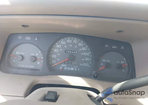 2004 Mercury Grand Marquis Gs z USA, uszkodzony, nr VIN 2MEFM74W04X689632